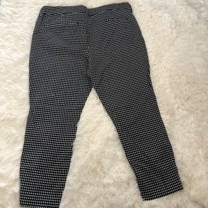 OLD NAVY ANKLE PIXIE PANT 18 BLACK HOUNDSTOOTH